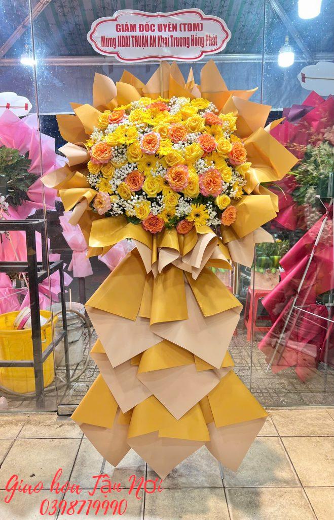 Hoa khai trương Hóc Môn