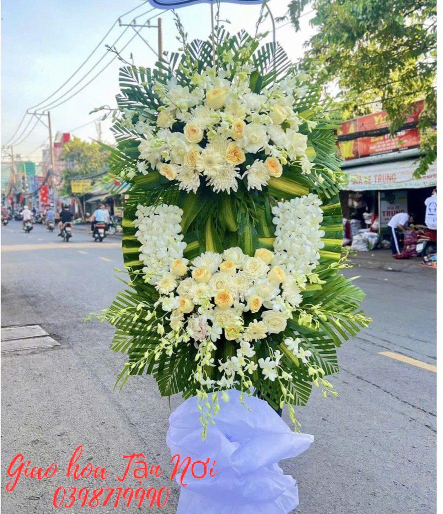 Cách ghi băng rôn vòng hoa viếng đám tang người Hoa